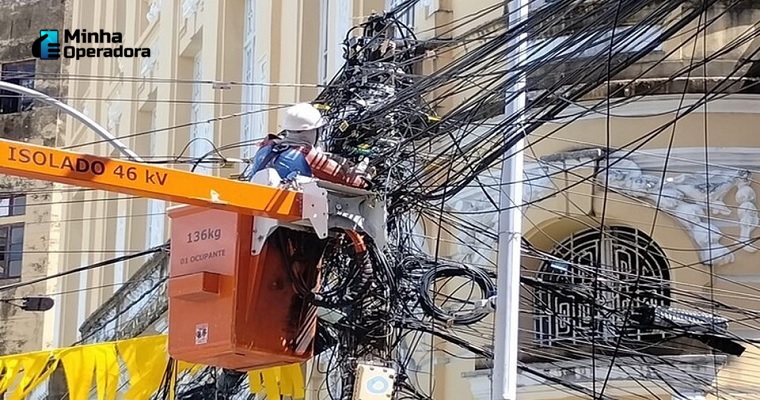 Atenção provedores de Recife: Neoenergia dá 30 dias para organizar fios de internet
