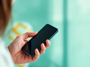Claro amplia roaming gratuito e vira aliada do brasileiro em 46 países