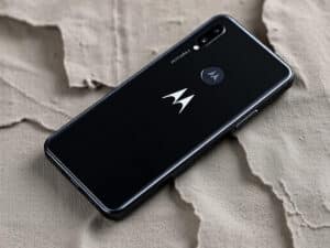 Moto G75 5G chega ao Brasil com resistência militar e atualizações por 5 anos