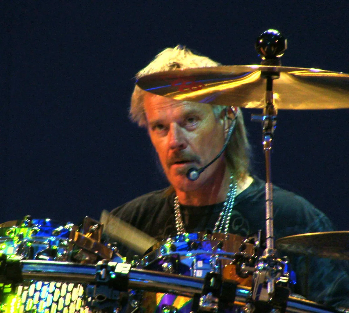 Frank Beard, baterista lendário do ZZ Top, morre aos 77 anos