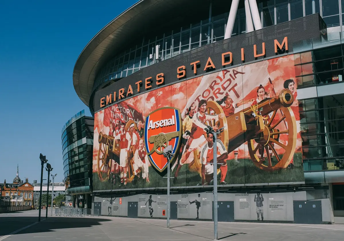 Jogos hoje: Arsenal abre Premier League contra Coventry; confira programação