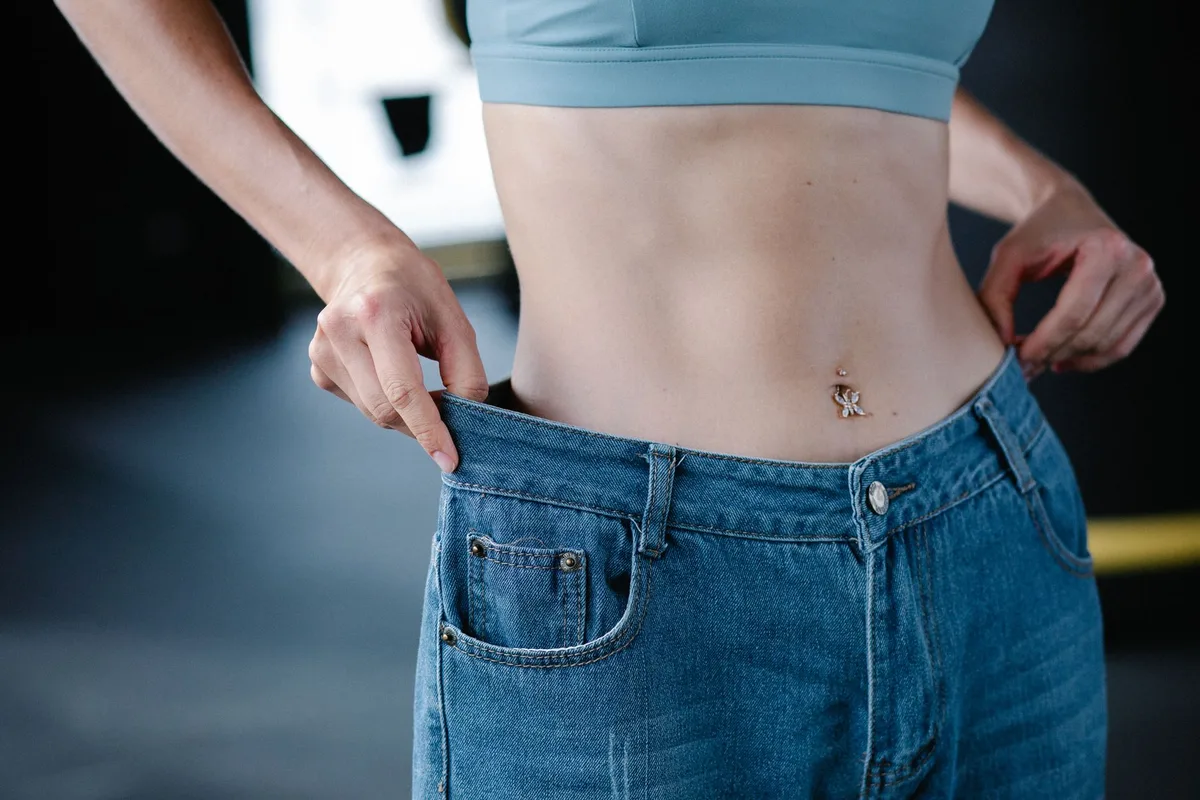 Fitness transformation comparison scene
