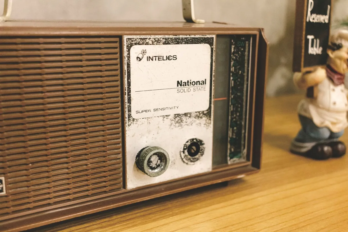 Super Rádio Tupi transmite ao vivo programação de notícias e entretenimento no Rio