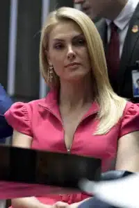 Ana Hickmann se declara para Edu Guedes às vésperas do casamento em Araras (SP)