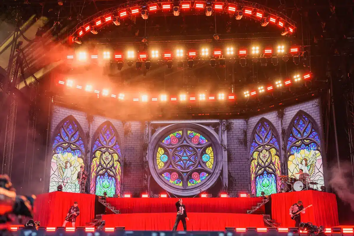 Bring Me The Horizon faz história em estreia no Rock in Rio com show espetacular