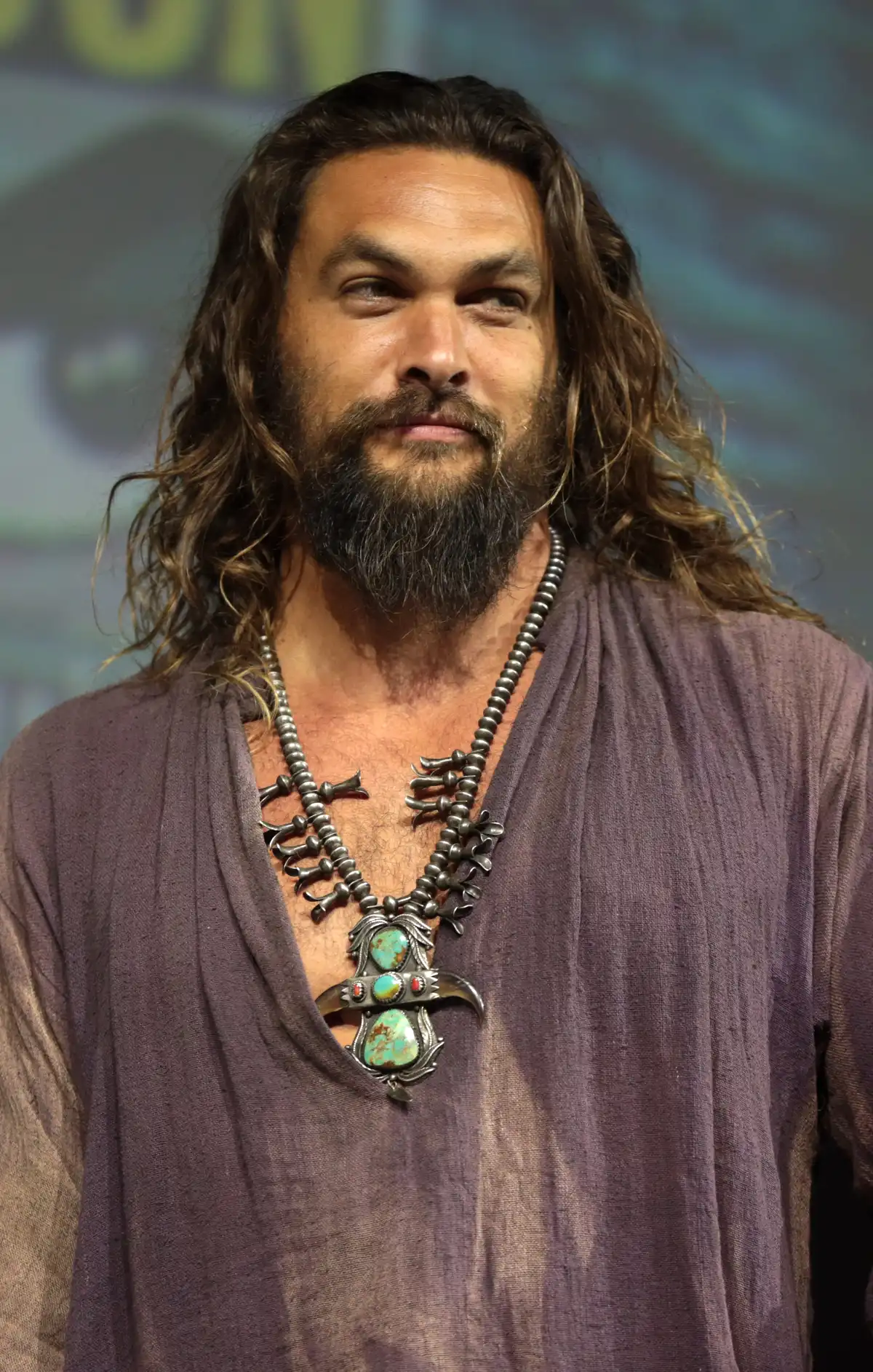 Jason Momoa assina para o thriller 'Copperhead', diz Deadline