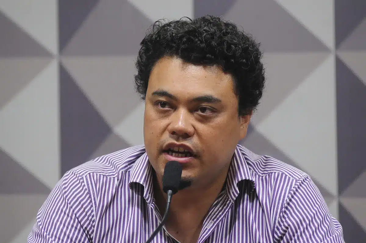 Leonardo Sakamoto analisa cenário político brasileiro em 2026