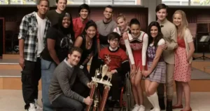 Glee | Ryan Murphy diz que roteiro do reboot está pronto e elenco original está animado
